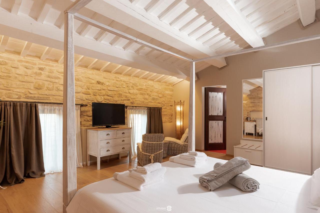 Villa Anitori Prestige Relais & Spa Loro Piceno Exterior photo