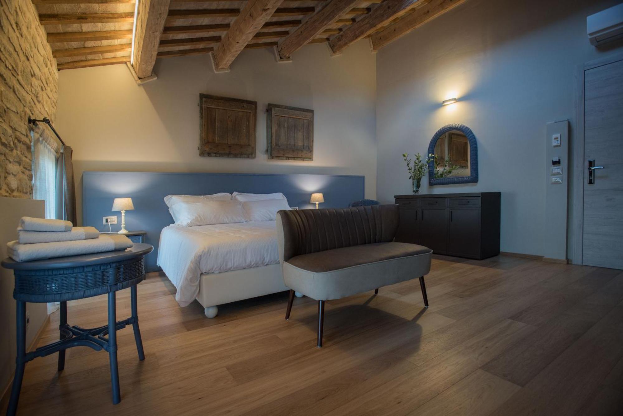 Villa Anitori Prestige Relais & Spa Loro Piceno Room photo