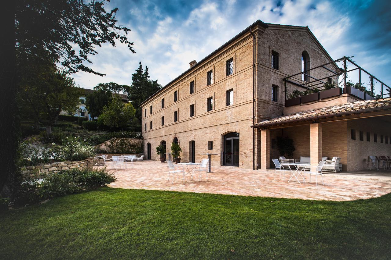 Villa Anitori Prestige Relais & Spa Loro Piceno Exterior photo