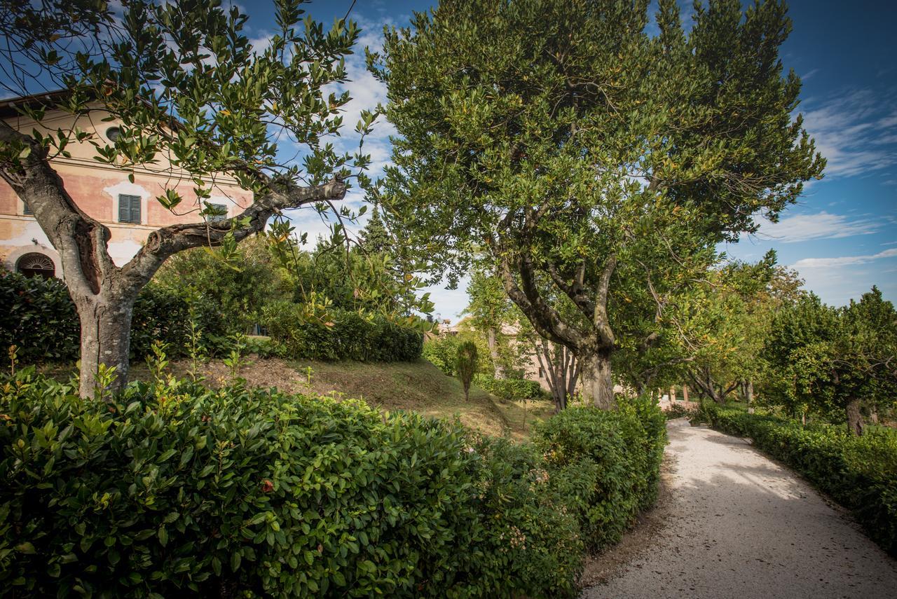 Villa Anitori Prestige Relais & Spa Loro Piceno Exterior photo