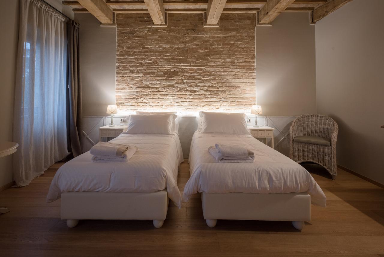 Villa Anitori Prestige Relais & Spa Loro Piceno Exterior photo