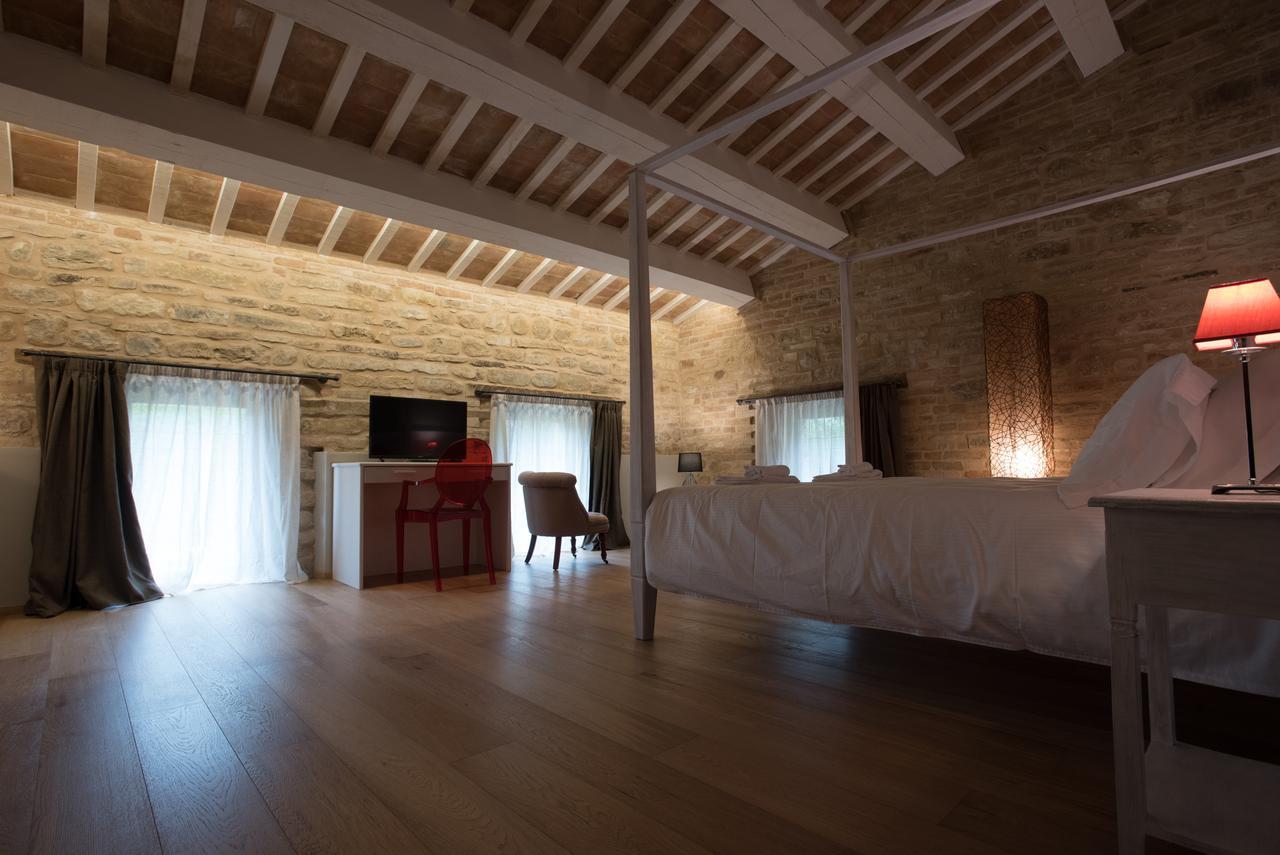 Villa Anitori Prestige Relais & Spa Loro Piceno Exterior photo
