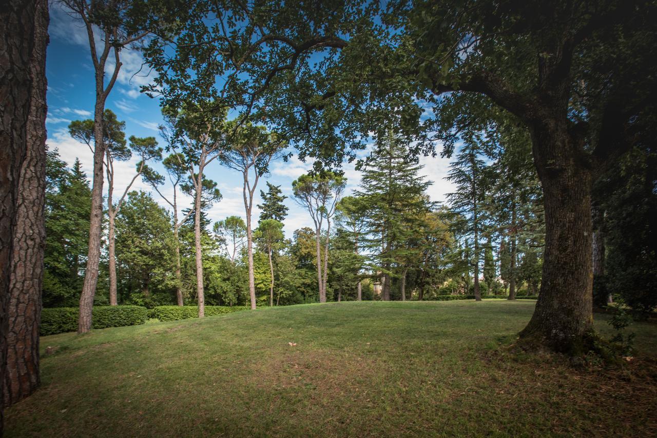 Villa Anitori Prestige Relais & Spa Loro Piceno Exterior photo