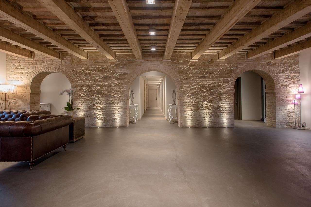 Villa Anitori Prestige Relais & Spa Loro Piceno Exterior photo